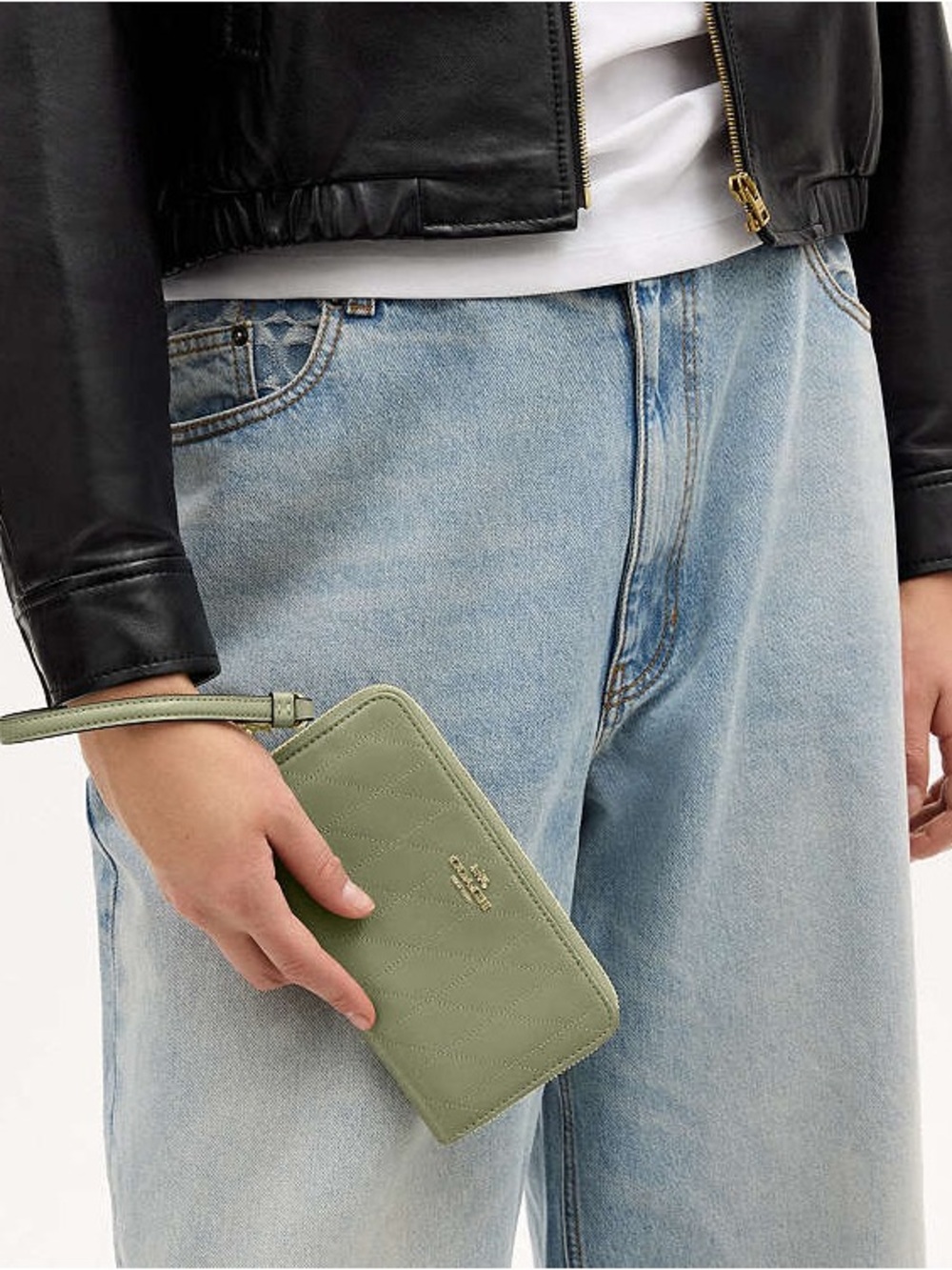NWT Coach Long Zip Around Wallet With Quilting Pistachio Green CEL63